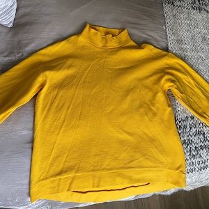 Zara yellow sweater like new